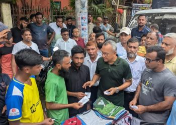 তারেক রহমানের বার্তা নিয়ে মানুষের কাছে যুবদল সভাপতি