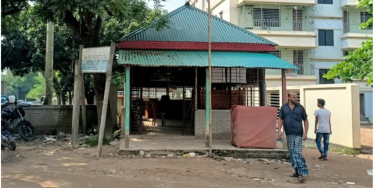 মির্জাপুরে বিদ্যালয়ের জমিতে আওয়ামী লীগ কার্যালয়, সেটি এখন বিএনপির দখলে