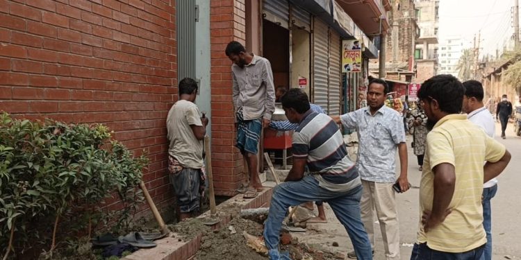 টঙ্গীতে ভ্রাম্যমান আদালতের অভিযান , সোয়া দুই লাখ টাকা জরিমানা
