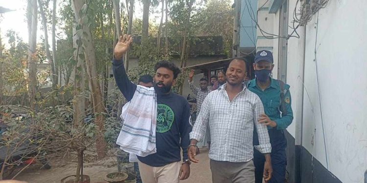 কাশিমপুরে ডেভিল হান্ট অভিযানে আওয়ামী লীগের ৭ নেতাকর্মী ও অন্যান্য মামলায় আরও ৪ জন গ্রেফতার আদালতে প্রেরণ
