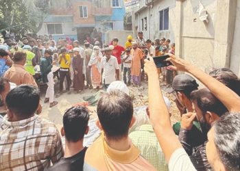 নারায়ণগঞ্জে নারী-শিশুর বস্তাবন্দি খণ্ডিত ৩ লাশ উদ্ধার: স্বামী আটক